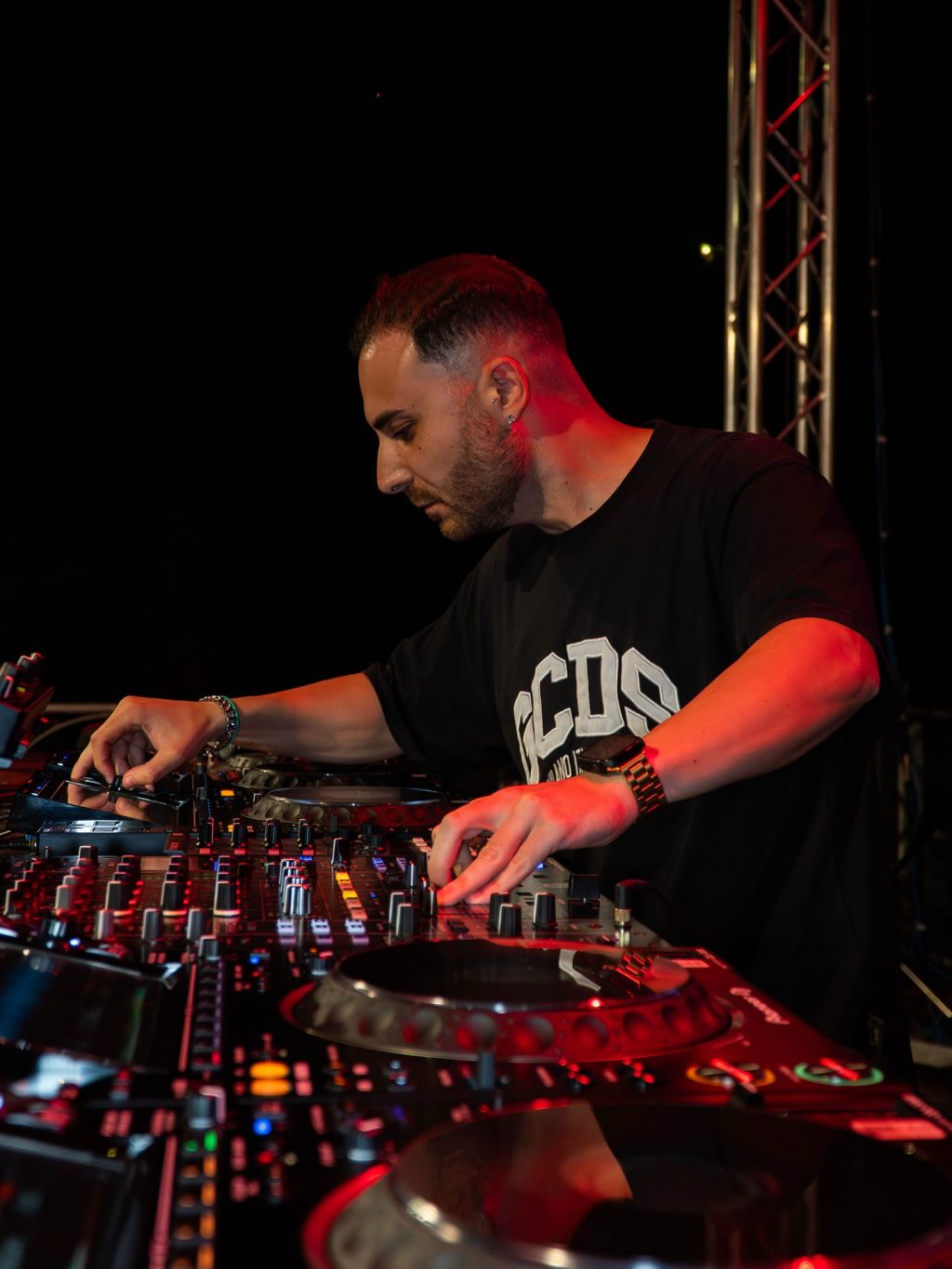 Instagram post from fenuroberto. This post is in position 0.