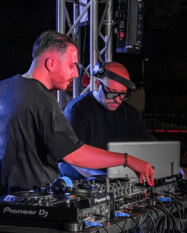 Instagram post from fenuroberto. This post is in position 15.