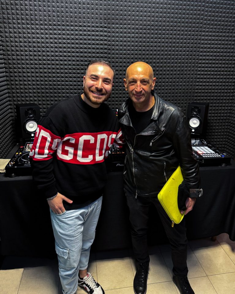 Instagram post from fenuroberto. This post is in position 13.