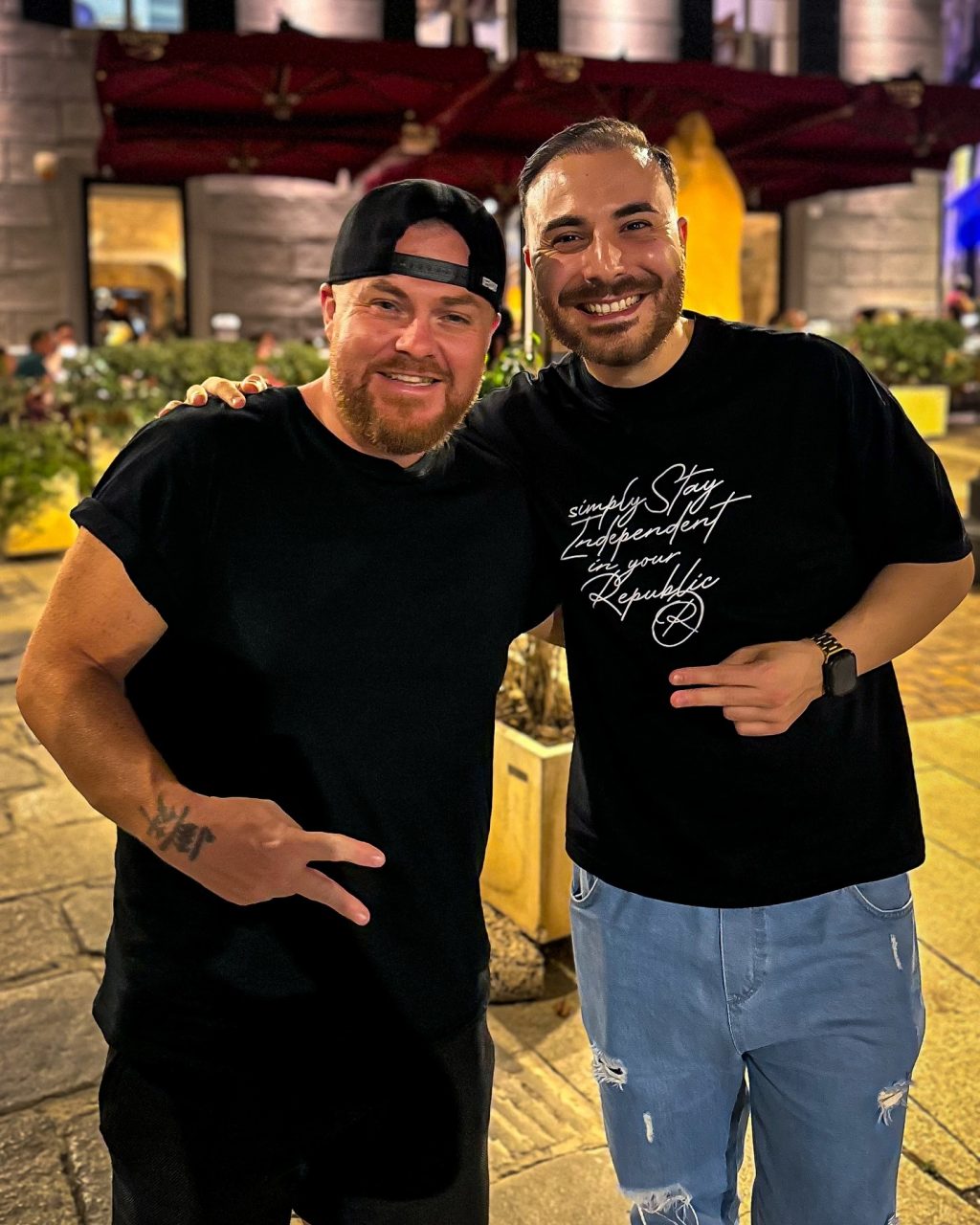 Instagram post from fenuroberto. This post is in position 0.